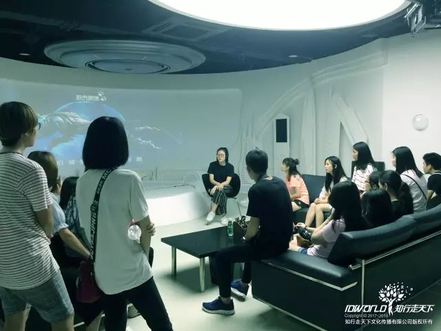深圳知行走天下文化传播有限公司     